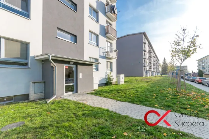 Pronájem bytu 2+1, Milovice - Mladá, Spojovací, 43 m2