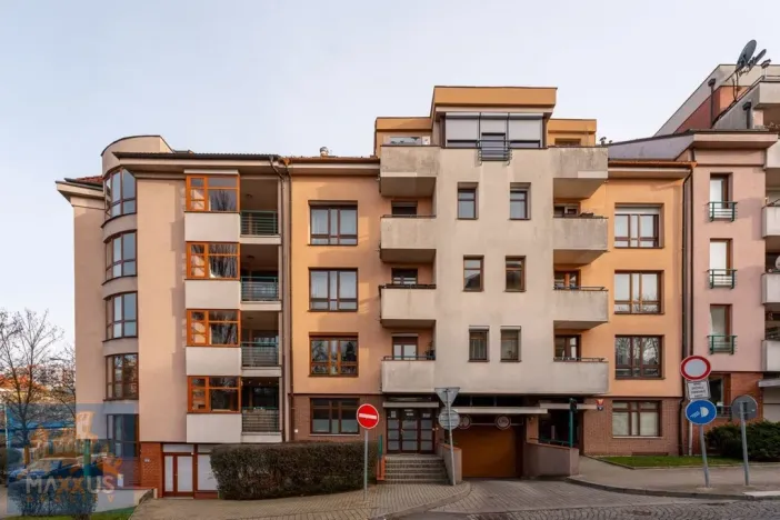 Prodej bytu 3+kk, Praha - Břevnov, Břevnovská, 90 m2