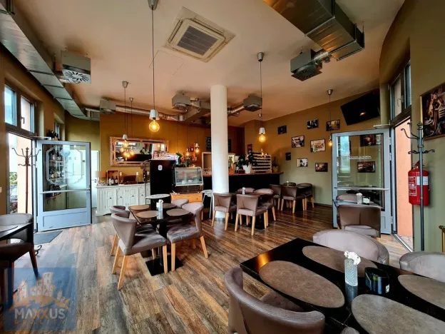 Pronájem restaurace, Praha - Kobylisy, Čumpelíkova, 82 m2