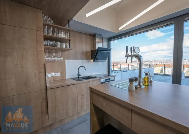 Pronájem kanceláře, Praha - Nusle, 5. května, 436 m2