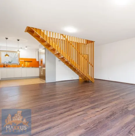 Prodej bytu 4+kk, Husinec, Červená Skála, 119 m2