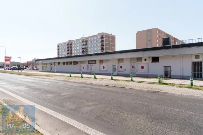 Prodej obchodního prostoru, Žatec, Husova, 2862 m2