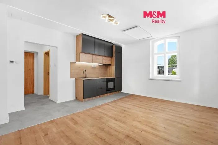 Pronájem bytu 2+kk, Hrádek nad Nisou, Revoluční, 47 m2