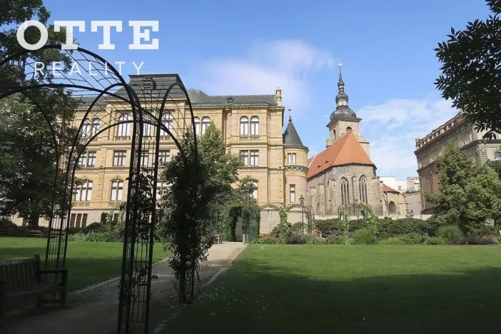 Pronájem obchodního prostoru, Plzeň, Bezručova, 35 m2