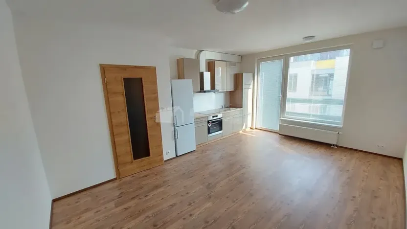 Pronájem bytu 1+kk, Praha - Hodkovičky, Šífařská, 38 m2