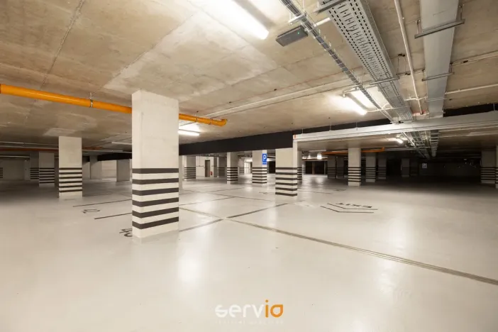 Pronájem garážového stání, Brno, Bratislavská, 13 m2