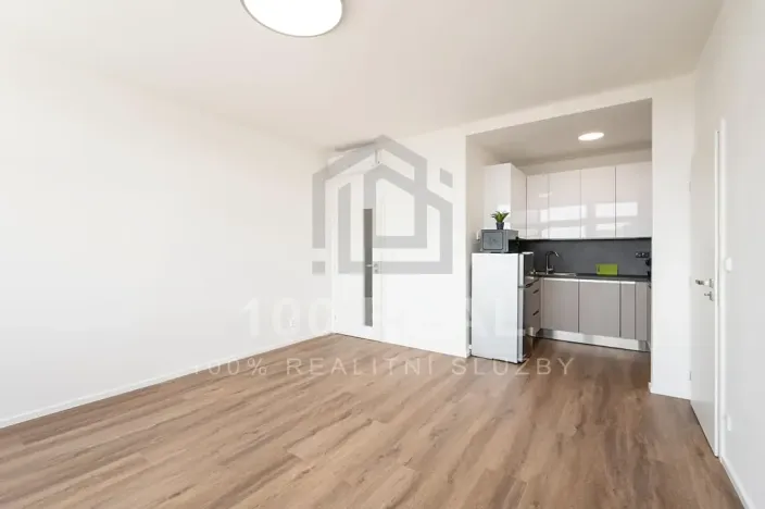 Pronájem bytu 2+kk, Pardubice, třída Míru, 52 m2