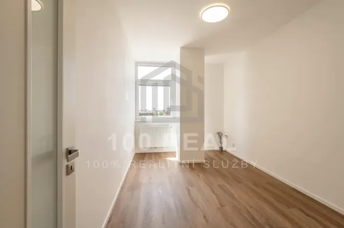 Pronájem bytu 2+kk, Pardubice, třída Míru, 54 m2