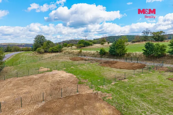 Pronájem zahrady, Milešov, 770 m2