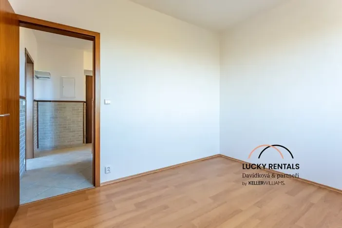 Pronájem bytu 3+kk, Praha - Střížkov, Jitravská, 97 m2