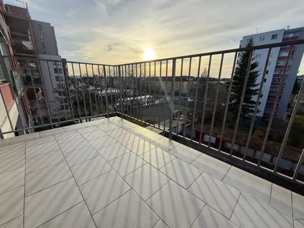 Pronájem bytu 2+kk, Pardubice - Zelené Předměstí, Pod Vinicí, 64 m2