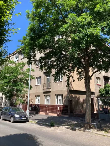 Pronájem bytu 2+kk, Praha - Žižkov, Jeseniova, 50 m2