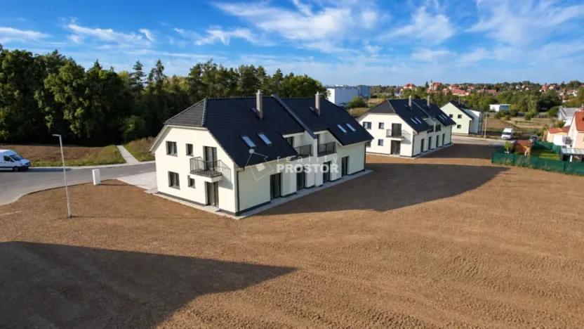Prodej bytu 3+kk, Nučice, U zastávky, 99 m2