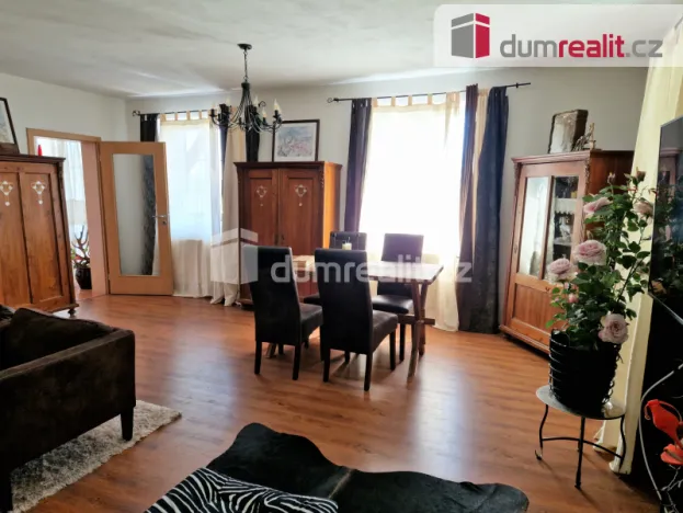 Prodej rodinného domu, Zlatá Koruna - Plešovice, 334 m2