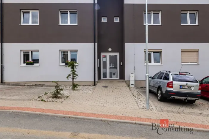 Pronájem bytu 4+kk, Vochov, 78 m2