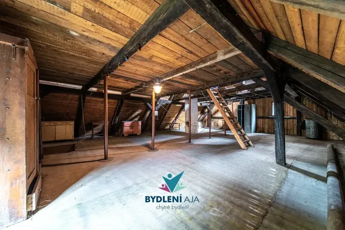 Prodej rodinného domu, Krupka, Husitská, 300 m2