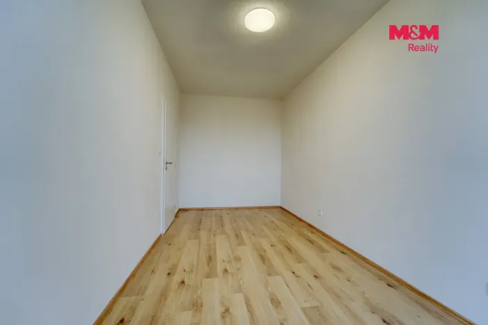 Pronájem bytu 2+kk, Plzeň - Jižní Předměstí, Poděbradova, 44 m2