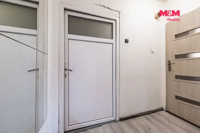 Prodej bytu 2+1, Kryry, náměstí Československé armády, 64 m2