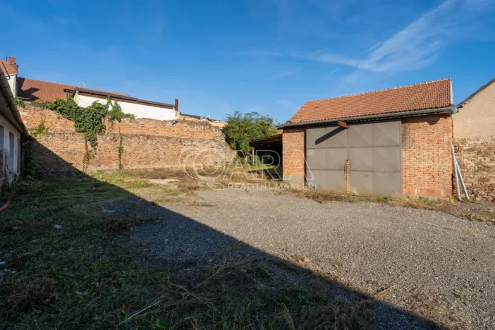 Prodej obchodního prostoru, Ivančice, Palackého náměstí, 1196 m2