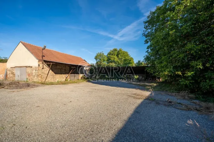 Prodej obchodního prostoru, Ivančice, Palackého náměstí, 1196 m2