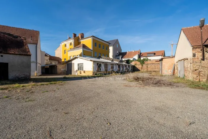 Prodej obchodního prostoru, Ivančice, Palackého náměstí, 1196 m2