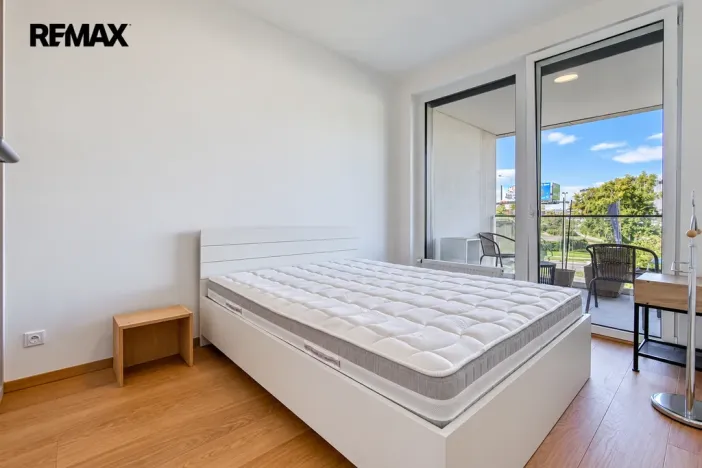 Pronájem bytu 2+kk, Praha - Holešovice, Jankovcova, 52 m2