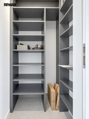 Pronájem bytu 2+kk, Praha - Holešovice, Jankovcova, 52 m2