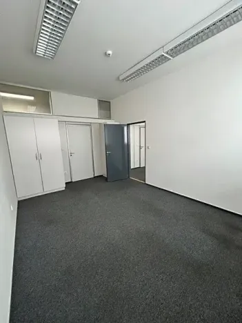 Pronájem kanceláře, Brno, Jana Babáka, 32 m2