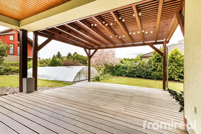 Prodej rodinného domu, Ohrobec, Krátká, 400 m2