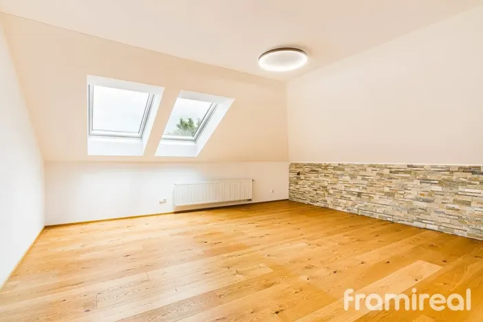 Prodej rodinného domu, Ohrobec, Krátká, 400 m2