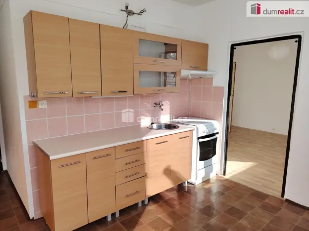 Pronájem bytu 3+1, Děčín - Děčín VI-Letná, U Tvrze, 72 m2