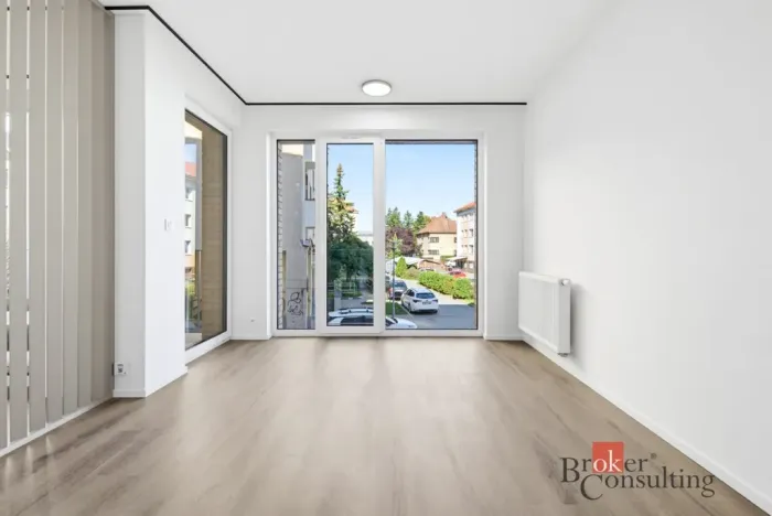Pronájem bytu 1+kk, Hradec Králové, Na Střezině, 35 m2