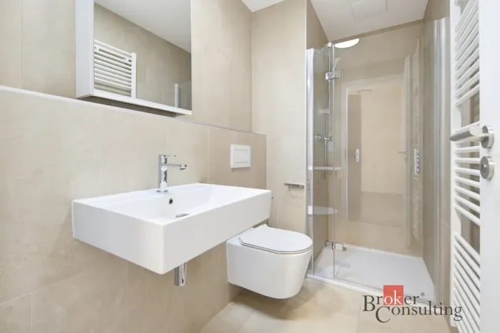 Pronájem bytu 1+kk, Hradec Králové, Na Střezině, 35 m2