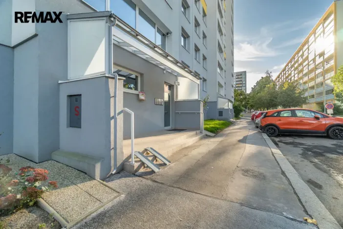 Pronájem bytu 2+kk, Praha - Chodov, V jezírkách, 45 m2