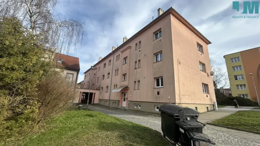 Pronájem bytu 2+1, Třebíč, Václavské nám., 59 m2