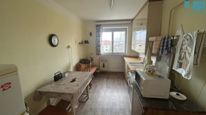Pronájem bytu 2+1, Třebíč, Václavské nám., 59 m2