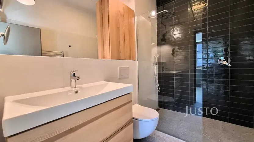 Pronájem kanceláře, Písek, Za Nádražím, 85 m2