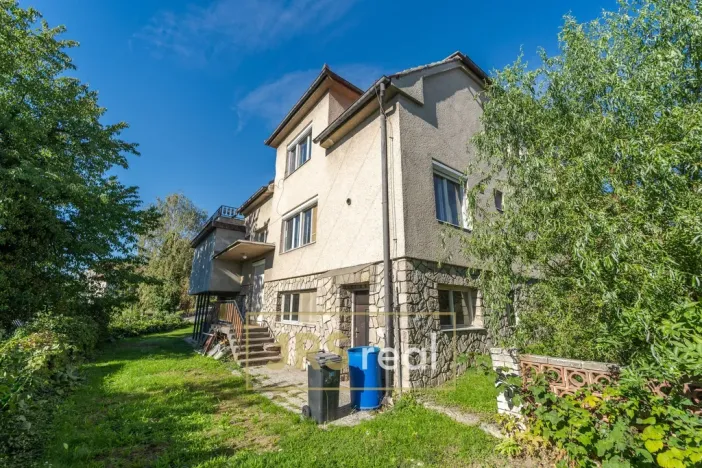 Prodej rodinného domu, Týnec, 312 m2