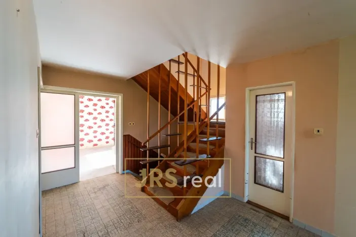 Prodej rodinného domu, Týnec, 312 m2