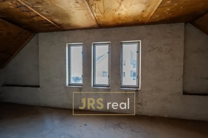Prodej rodinného domu, Týnec, 312 m2