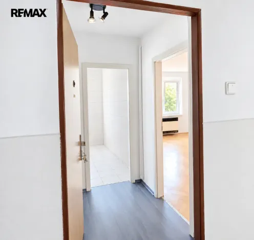 Prodej bytu 1+kk, Litvínov - Horní Litvínov, Podkrušnohorská, 38 m2