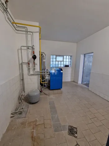 Pronájem skladu, Domažlice, Husova třída, 285 m2