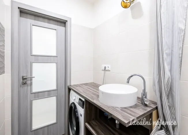 Pronájem bytu 2+kk, Praha - Horní Měcholupy, Nad přehradou, 43 m2