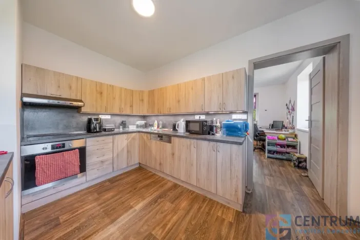 Prodej vícegeneračního domu, Veselá, 265 m2