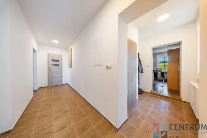 Prodej vícegeneračního domu, Veselá, 265 m2