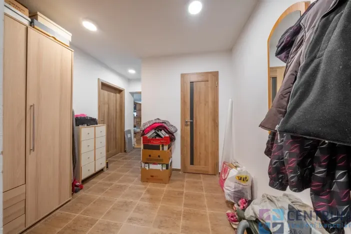 Prodej vícegeneračního domu, Veselá, 265 m2