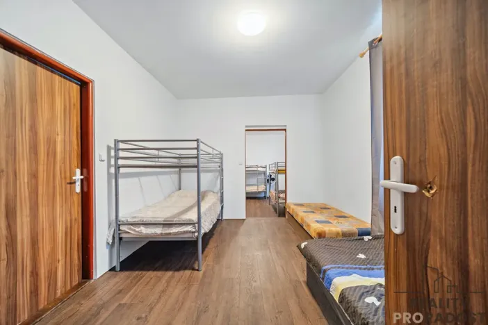 Pronájem pokoje, Sezemice, 30 m2