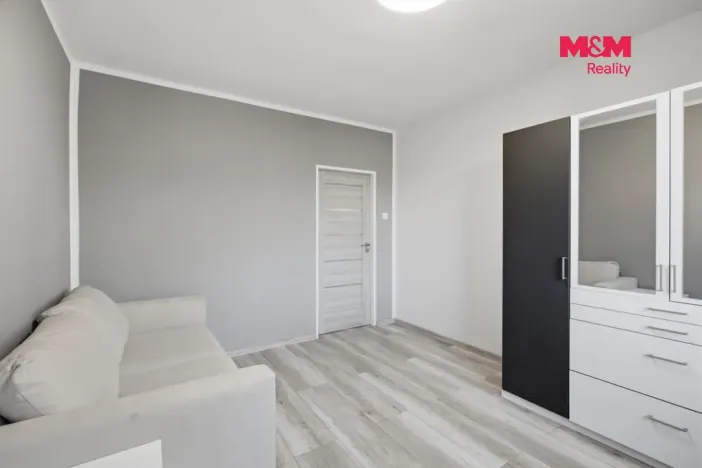 Prodej bytu 3+1, Tuchořice, 80 m2