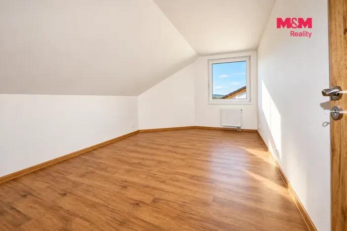 Pronájem rodinného domu, Hory, 125 m2