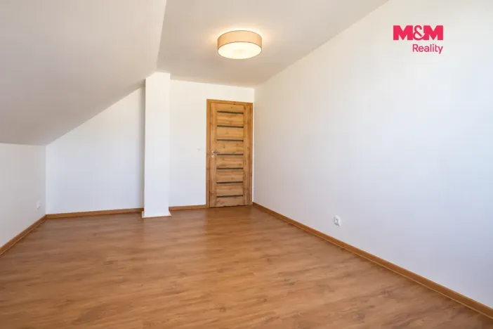 Pronájem rodinného domu, Hory, 125 m2
